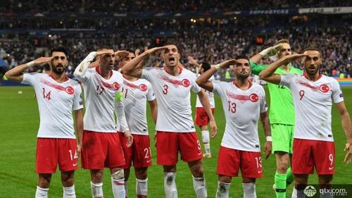 欧洲杯土耳其乌龙球（2021年土耳其欧洲杯）